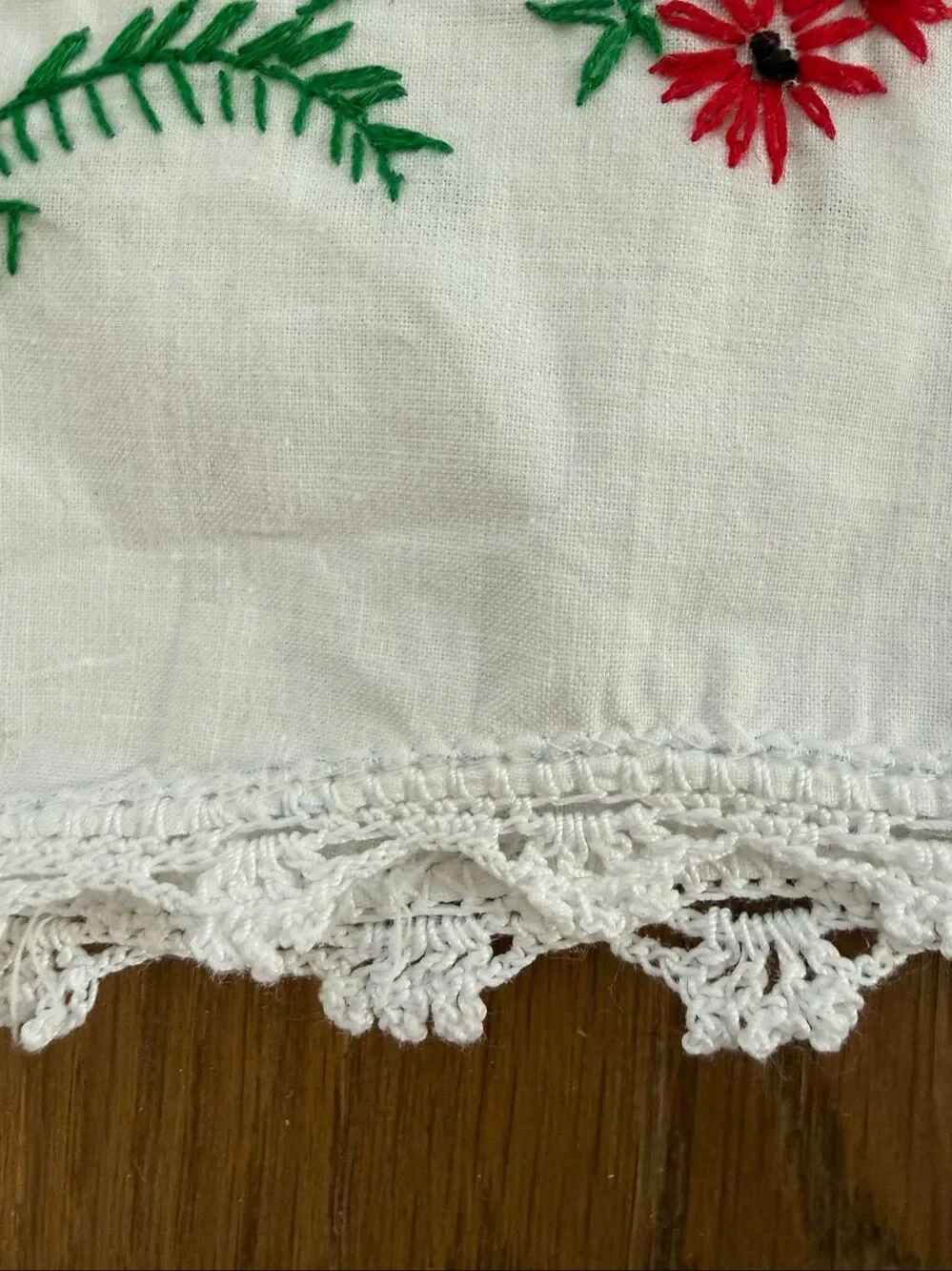 2 Vintage Queen Size Pillowcases Red Orange Pink Green Tulip Lace Detail